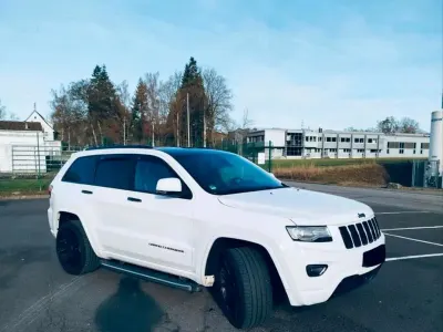 Gebraucht Jeep Grand Cherokee Overland 250 PS (183 kW) 2016 Weiß SUV
