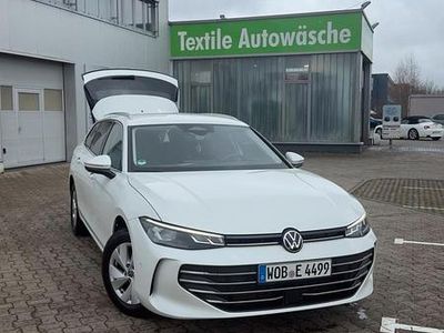 Gebraucht VW Passat Business+ 150 PS (110 kW) 2024 Weiß Kombi