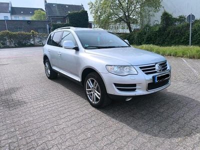 Second-hand VW Touareg R 239 CP (175 kW) 2010 Argintiu SUV