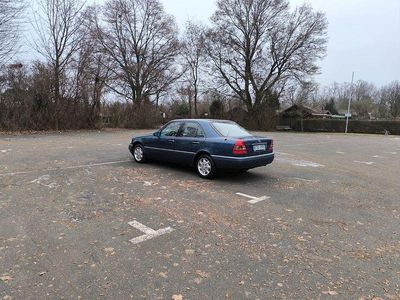 Gebraucht Mercedes C180 Elegance 122 PS (89 kW) 1993 Blau Limousine
