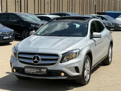 Gebraucht Mercedes GLA220 170 PS (125 kW) 2015 Silber SUV