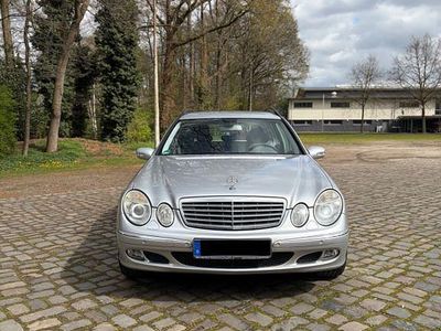 Gebraucht Mercedes E280 Elegance 190 PS (139 kW) 2006 Silber Limousine