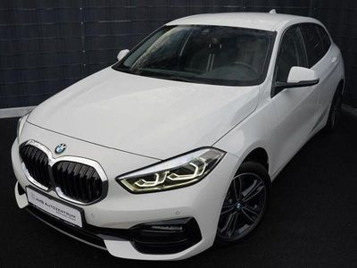 Gebraucht BMW 118 Sport Line 150 PS (110 kW) 2022 Weiß Kleinwagen