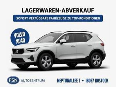 Neu Volvo XC40 Plus 163 PS (119 kW) 2026 Grau (vapour grey / metallic) SUV