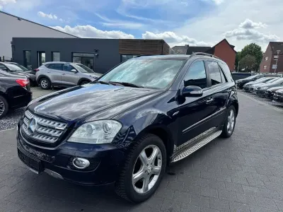 Gebraucht Mercedes ML320 224 PS (164 kW) 2006 Blau SUV