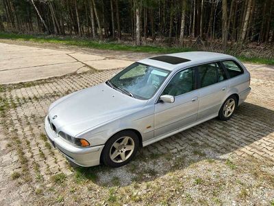 BMW 525
