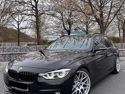 Gebraucht BMW 320 Advantage 184 PS (135 kW) 2017 Schwarz Kombi