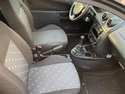 Gebraucht Ford Fiesta Viva 69 PS (50 kW) 2004 Grau Kleinwagen