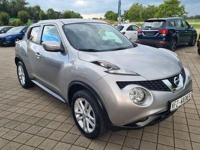Usado Nissan Juke Acenta 116 HP (85 kW) 2015 Prateado SUV