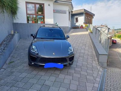 Porsche Macan S