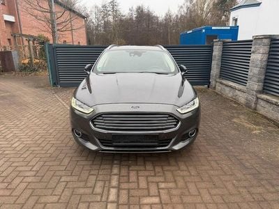 Gebraucht Ford Mondeo Titanium 179 PS (131 kW) 2017 Grau Kombi
