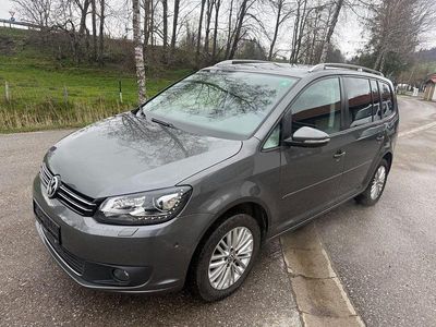 Second-hand VW Touran Cup 150 CP (110 kW) 2015 Gri Monovolum