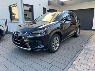 Lexus NX300h