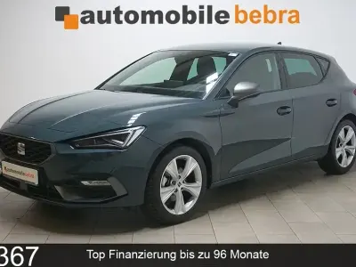 Begagnad Seat Leon FR 116 HK (85 kW) 2025 Grå Sedan