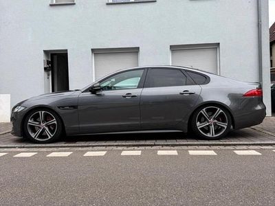 Second-hand Jaguar XF R-Sport 300 CP (220 kW) 2016 Gri Berlinǎ