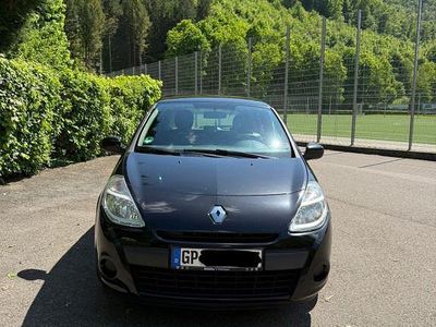 Gebraucht Renault Clio II Expression 75 PS (55 kW) 2011 Schwarz Limousine