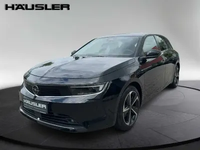 Używany Opel Astra Elegance 110 KM (80 kW) 2023 Czarny Hatchback