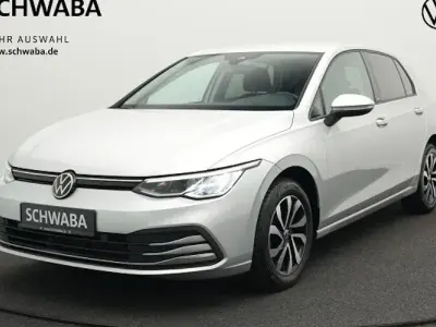 Gebraucht VW Golf VIII Active 131 PS (96 kW) 2023 Silber Limousine