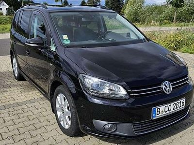 Schwarz Gebraucht 2012 VW Touran Match Van / Kleinbus | 9.550 € (Fairer Preis)