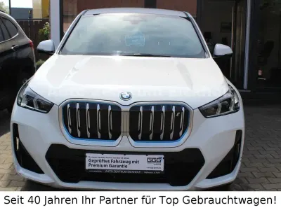 Gebraucht BMW iX1 M Sport 230 kW (313 PS) 2023 Weiß SUV