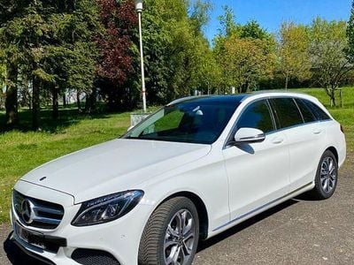 Second-hand Mercedes C220 Avantgarde 170 CP (125 kW) 2015 Alb Berlinǎ