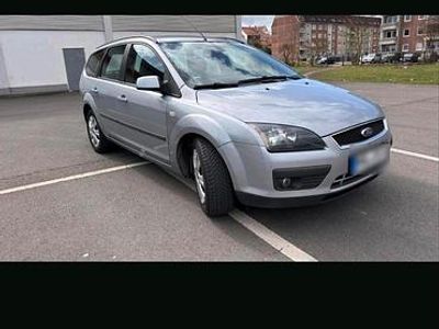 Usata Ford Focus 101 CV (74 kW) 2005 Argento Station wagon