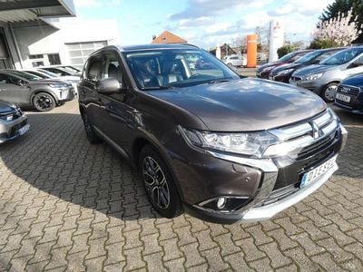 Gebraucht Mitsubishi Outlander Top 150 PS (110 kW) 2016 Braun SUV