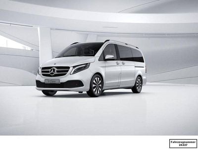 Weiß Gebraucht 2024 Mercedes V220 Edition Van / Kleinbus | 51.899 € (Fairer Preis)
