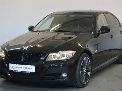 Gebraucht BMW 318 143 PS (105 kW) 2011 Schwarz Limousine