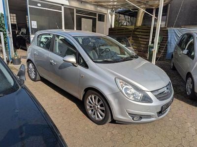 Gebraucht Opel Corsa Innovation 90 PS (66 kW) 2010 Silber Kleinwagen