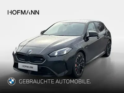 Gebraucht BMW M135 M Sport 301 PS (221 kW) 2025 Saphirschwarz metallic Kleinwagen