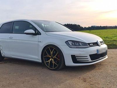 Usata VW Golf VII GTD 184 CV (135 kW) 2014 Bianco Berlina