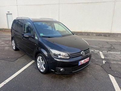 Gebraucht VW Touran Comfortline 105 PS (77 kW) 2015 Schwarz Van / Kleinbus