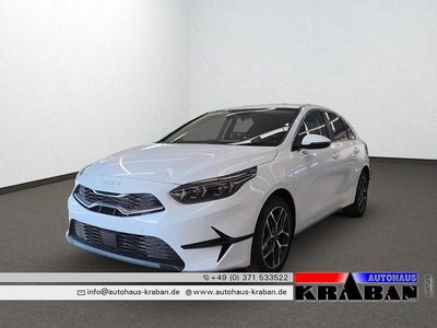 Neu Kia Ceed 101 PS (74 kW) 2025 Weiß Kleinwagen