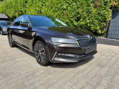 Gebraucht Skoda Superb LAURIN & KLEMENT 200 PS (147 kW) 2020 Braun Limousine