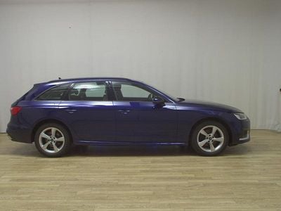 Blau Gebraucht 2021 Audi A4 Advanced Kombi | 23.780 € (Guter Preis)