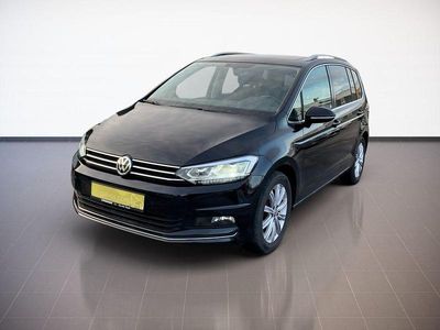 Deep black perleffekt Gebraucht 2019 VW Touran Highline Van / Kleinbus | 21.380 € (Guter Preis)