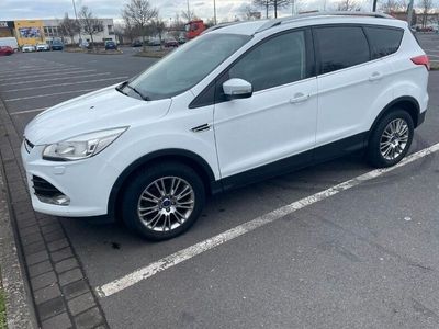 gebraucht Ford Kuga 2,0 TDCi 2x4 103kW Titanium Titanium