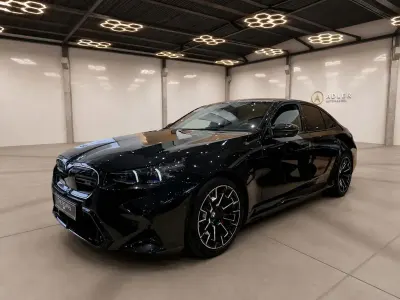 Gebraucht BMW M5 Basis 585 PS (430 kW) 2025 Schwarz Limousine