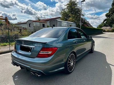 Mercedes C63 AMG