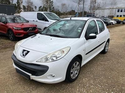 Gebraucht Peugeot 206+ Basis 75 PS (55 kW) 2009 Weiß Kleinwagen