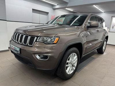 Gebraucht Jeep Grand Cherokee Laredo 362 PS (266 kW) 2018 Braun SUV