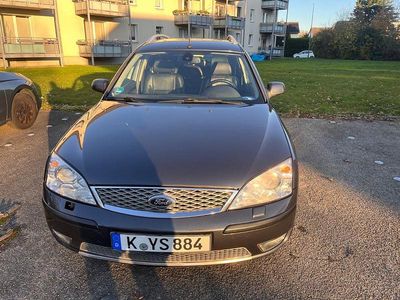 Usata Ford Mondeo Ghia 155 CV (114 kW) 2006 Grigio Berlina