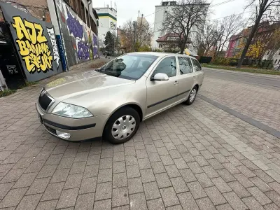 Usata Skoda Octavia Elegance 150 CV (110 kW) 2006 Oro Station wagon