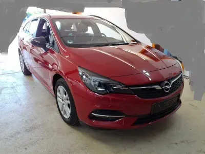 Gebraucht Opel Astra Business 110 PS (80 kW) 2022 Peperoncino red (metallic) Kleinwagen