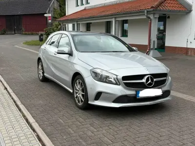 Gebraucht Mercedes A200 156 PS (114 kW) 2017 Silber Kleinwagen