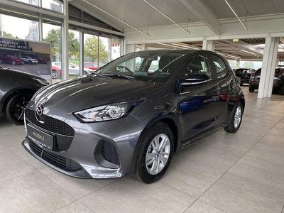 Grau Neu 2025 Mazda 2 Center-Line Limousine | 22.990 € (Fairer Preis)