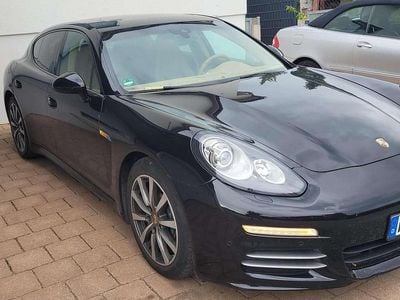 Second-hand Porsche Panamera 4 310 CP (228 kW) 2015 Negru Berlinǎ