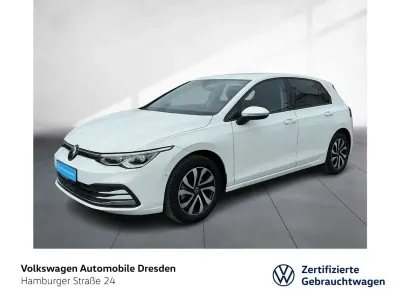 Gebraucht VW Golf VIII Active 150 PS (110 kW) 2022 Weiß Limousine