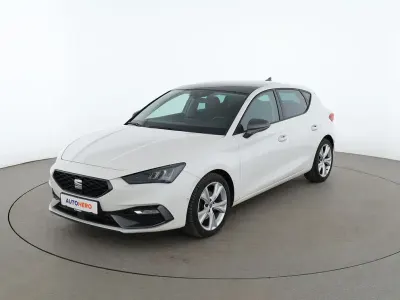 Używany Seat Leon FR 2021 Biały Sedan/Limuzyna